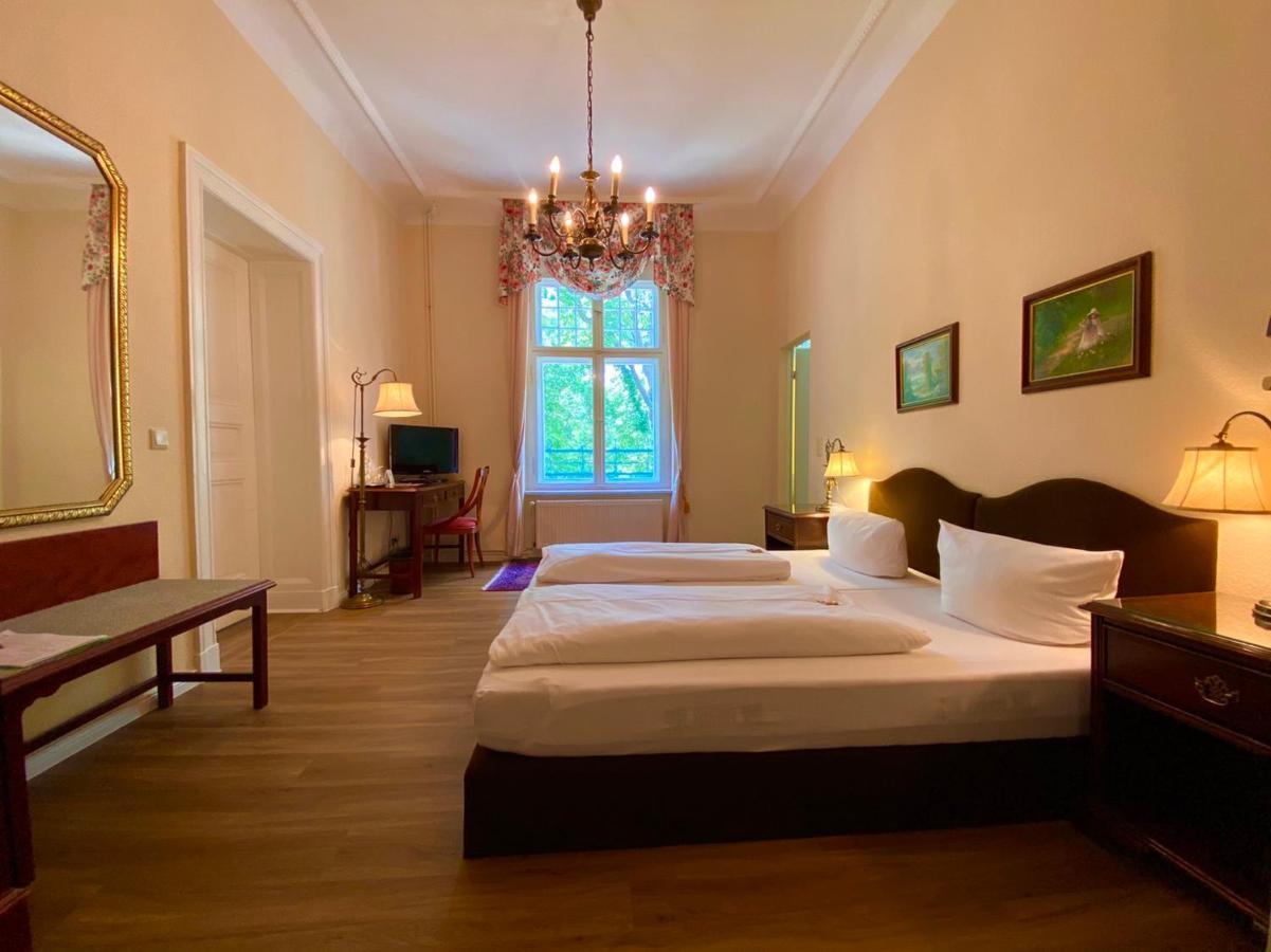 פאלקנזה Hotel Kronprinz מראה חיצוני תמונה