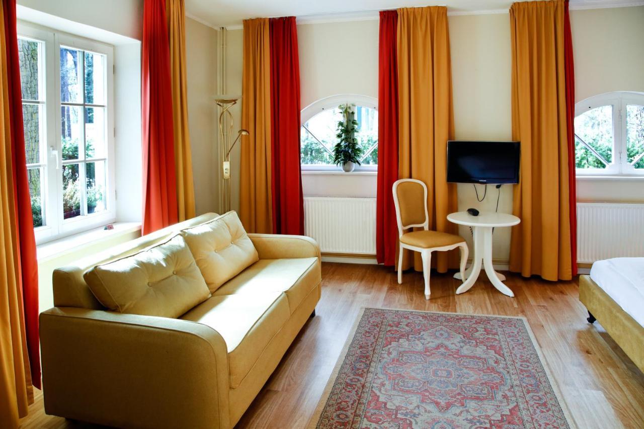 פאלקנזה Hotel Kronprinz מראה חיצוני תמונה