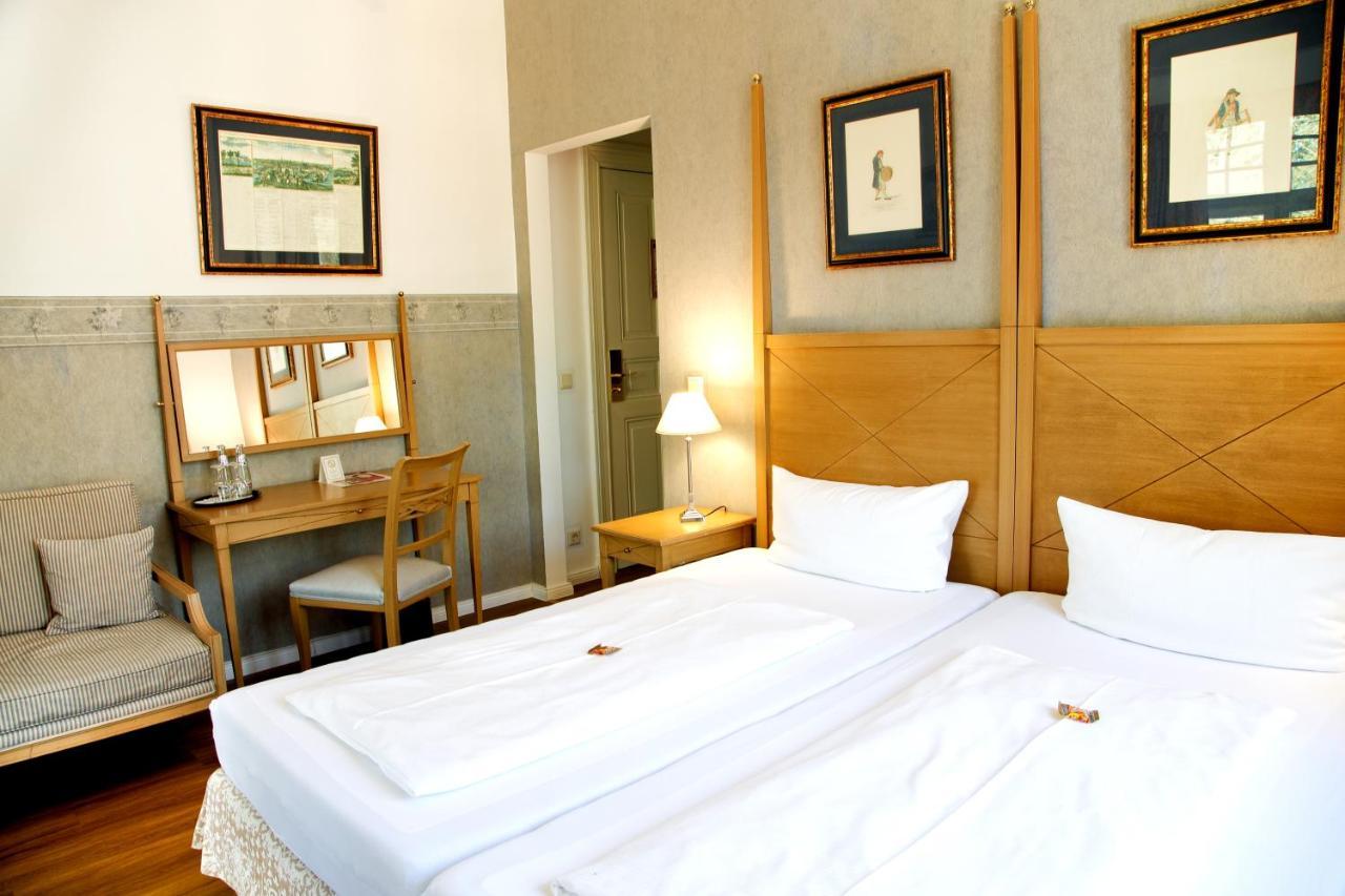 פאלקנזה Hotel Kronprinz מראה חיצוני תמונה