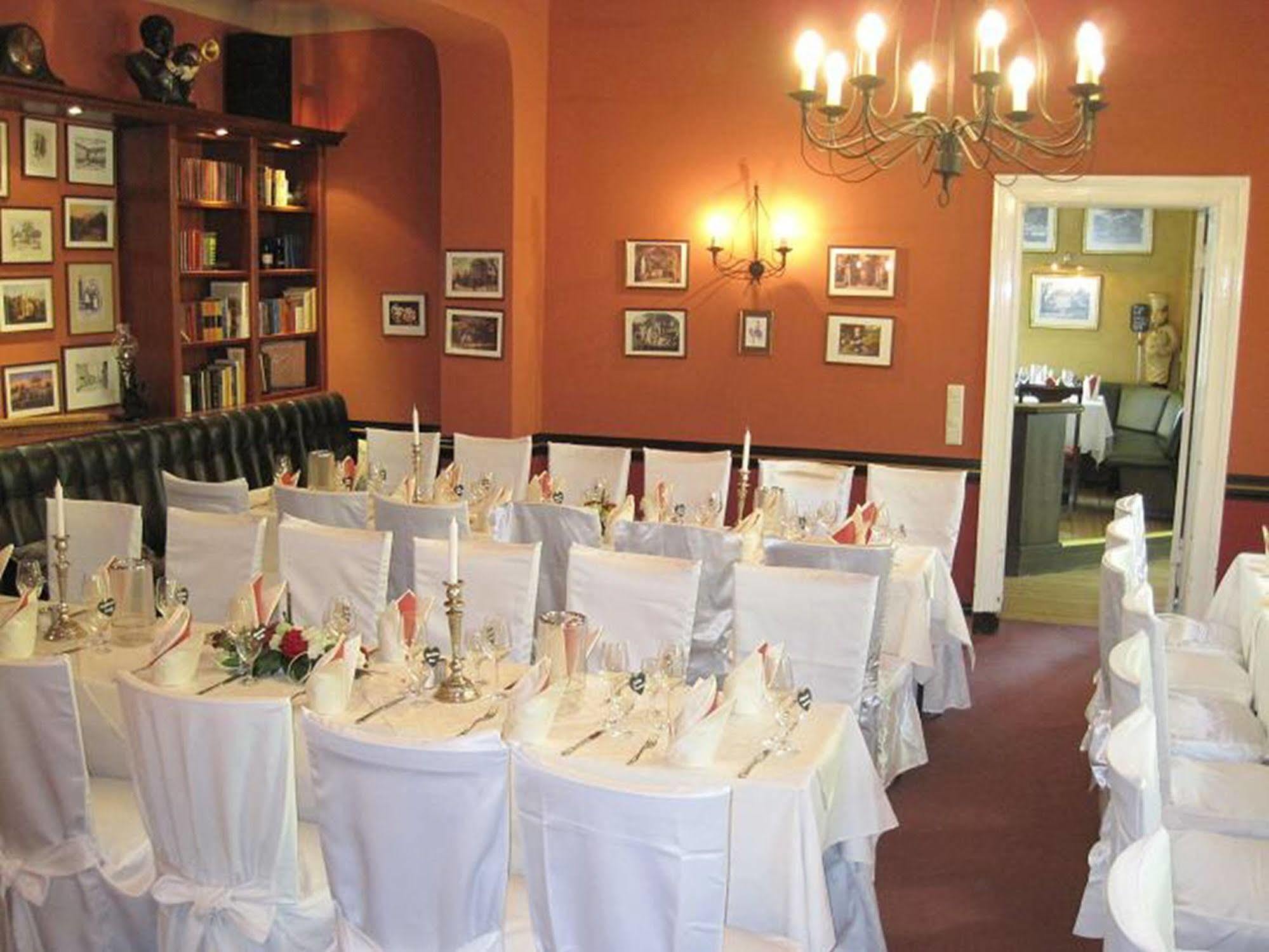 פאלקנזה Hotel Kronprinz מראה חיצוני תמונה
