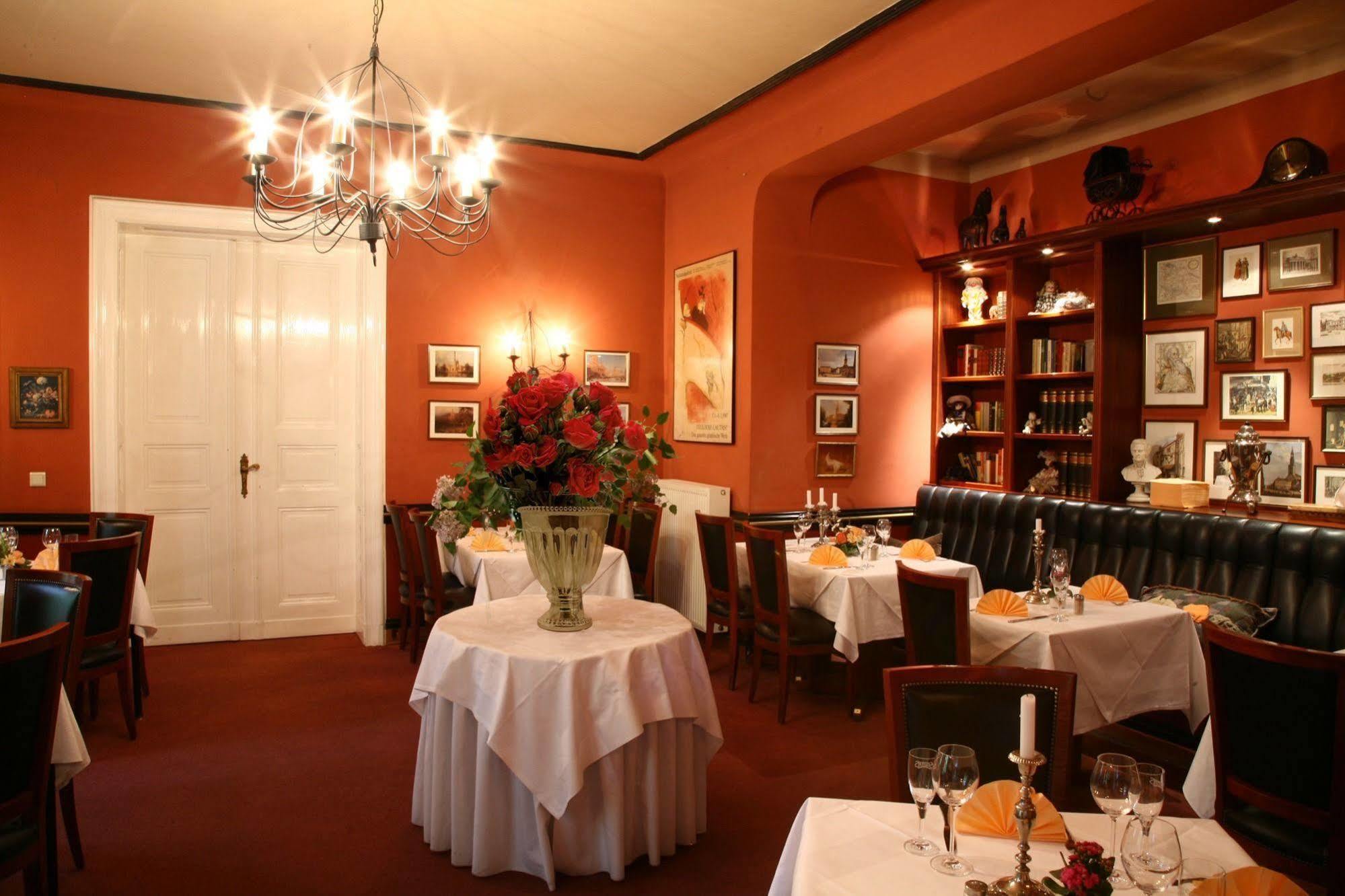 פאלקנזה Hotel Kronprinz מראה חיצוני תמונה