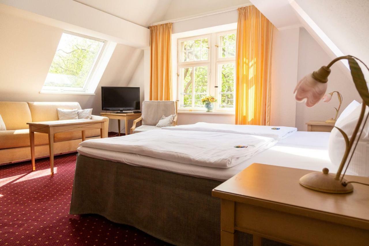 פאלקנזה Hotel Kronprinz מראה חיצוני תמונה